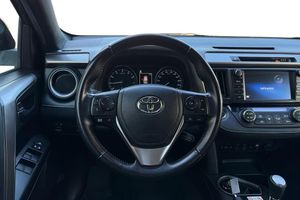 Toyota RAV4 bild 6
