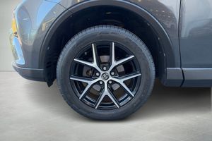 Toyota RAV4 bild 12