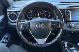 Toyota RAV4 bild 9
