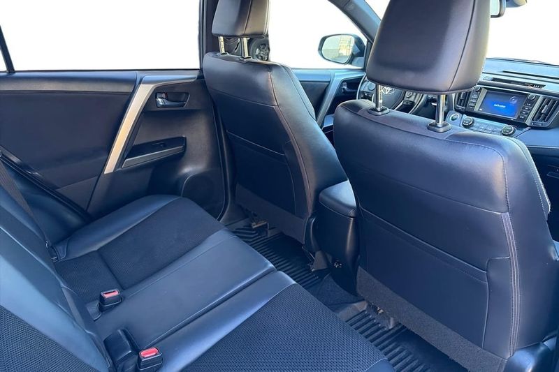 Toyota RAV4 bild 20