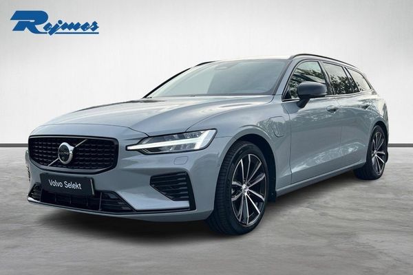 Volvo V60 T6 Plus Dark Nordic Edition - 2025