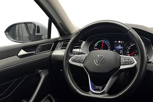 Volkswagen Passat bild 18