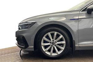 Volkswagen Passat bild 11
