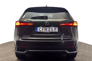 Lexus NX bild 7