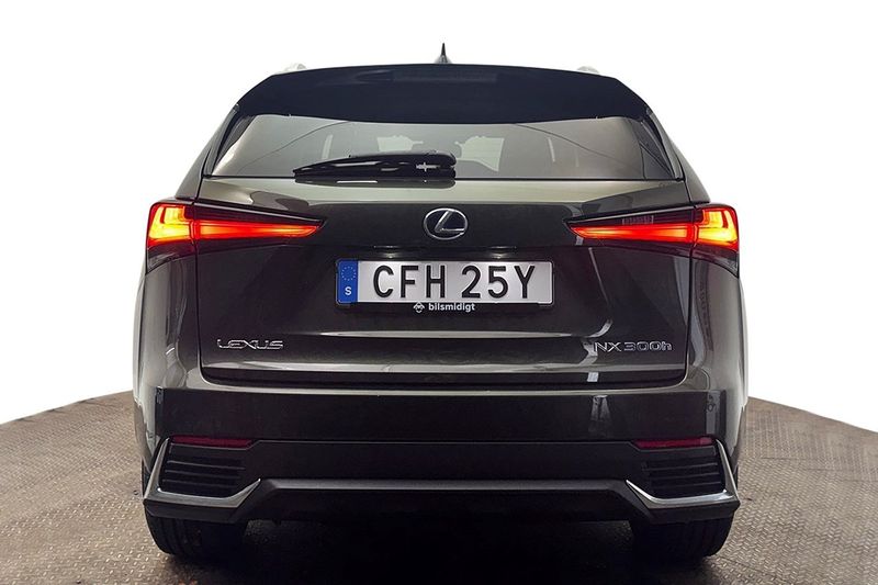 Lexus NX bild 7