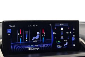 Lexus NX bild 25