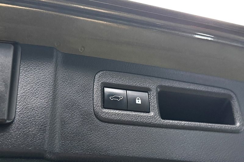 Lexus NX bild 34