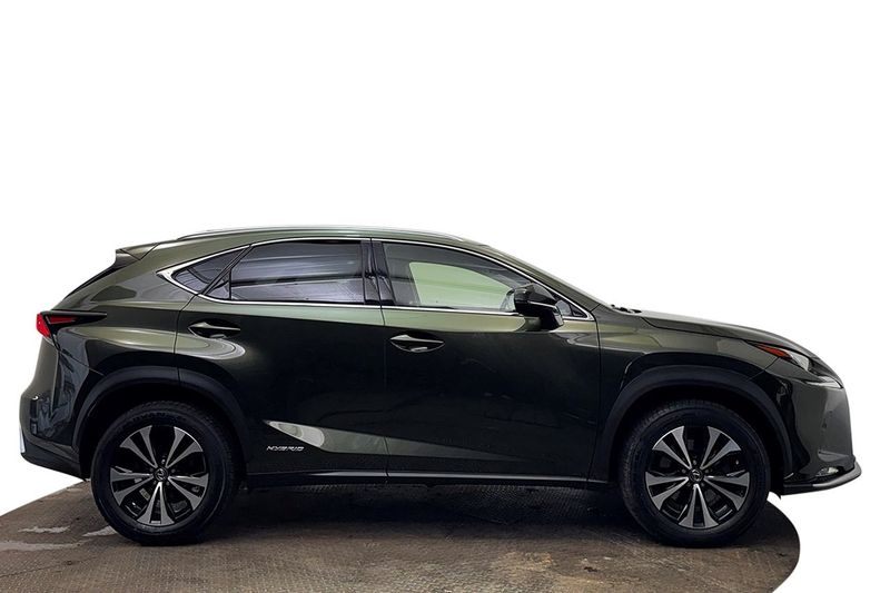 Lexus NX bild 5