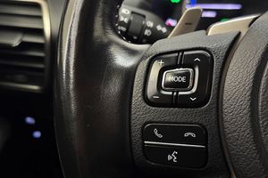 Lexus NX bild 17