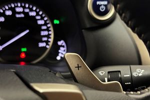 Lexus NX bild 20
