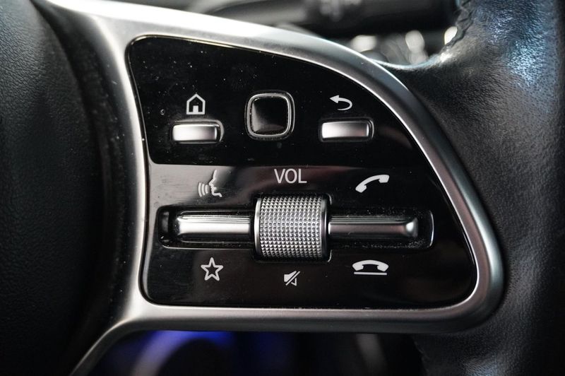 Mercedes CLA180 bild 11
