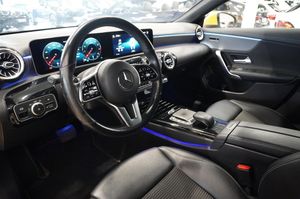 Mercedes CLA180 bild 2