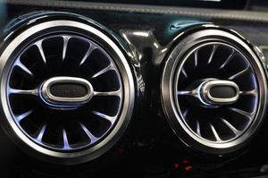 Mercedes CLA180 bild 10