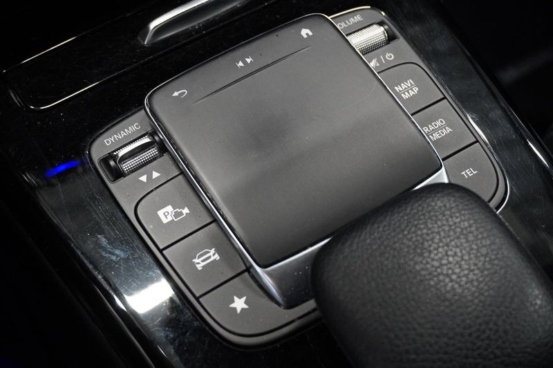 Mercedes CLA180 bild 9