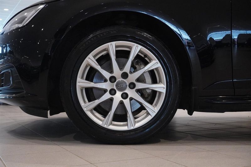 Audi A4 bild 13