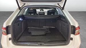 Skoda Superb bild 12