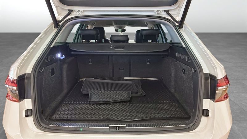Skoda Superb bild 12