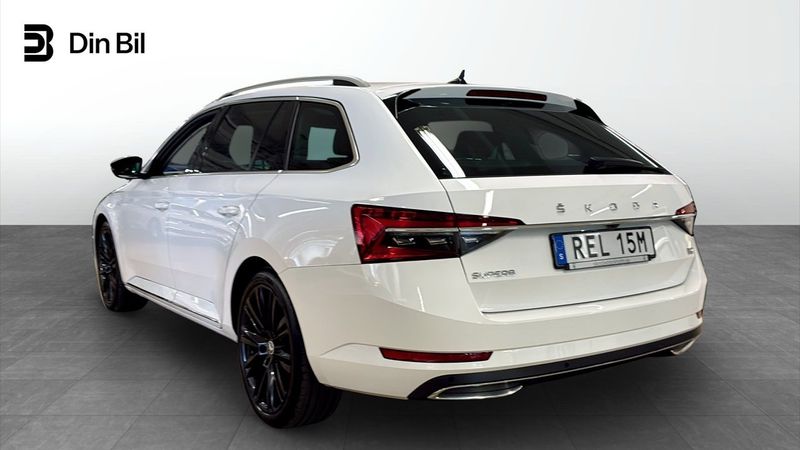 Skoda Superb bild 3