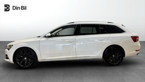 Skoda Superb bild 2