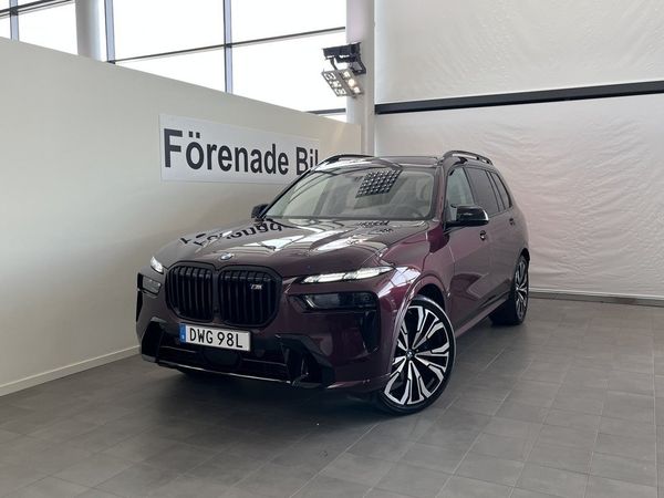 BMW X7 M60i xDrive M Sport Pro Panorama B&W Drag Komfortstol - 2025