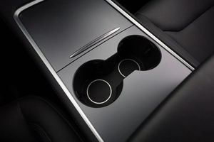 Tesla Model Y bild 23