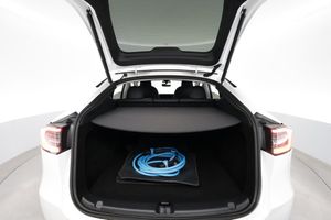 Tesla Model Y bild 25