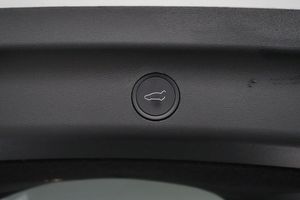 Tesla Model Y bild 26