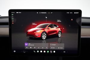 Tesla Model Y bild 16