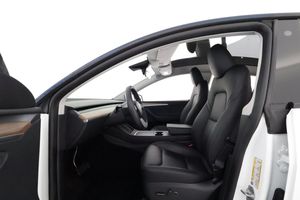 Tesla Model Y bild 10