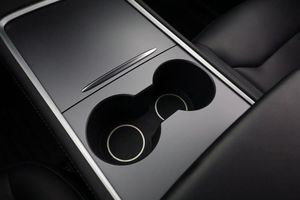 Tesla Model Y bild 23
