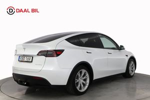 Tesla Model Y bild 6