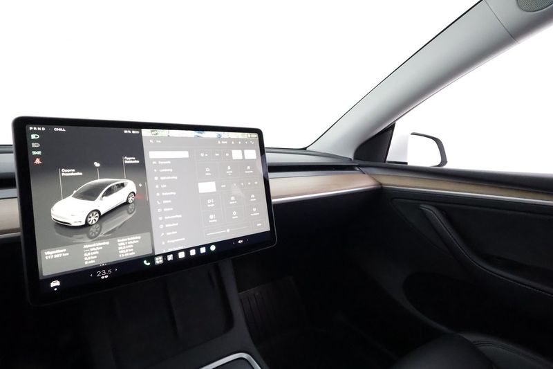 Tesla Model Y bild 22