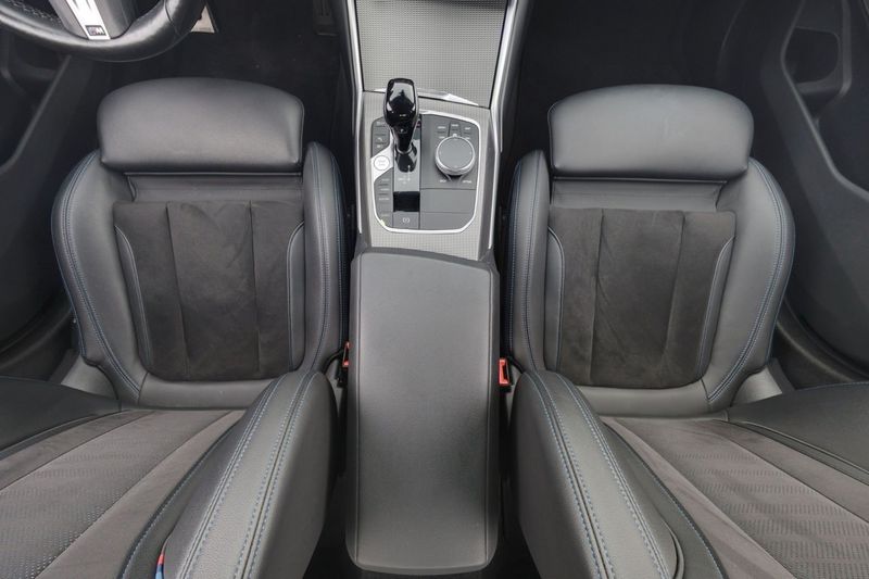 BMW 330 bild 14