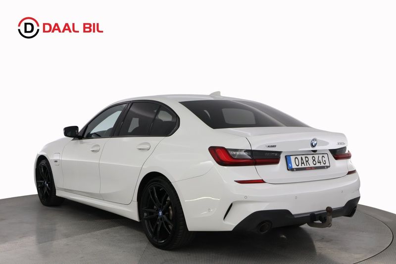 BMW 330 bild 8