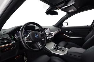 BMW 330 bild 11