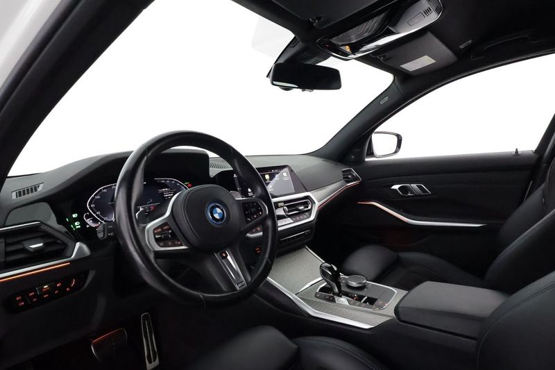 BMW 330 bild 11