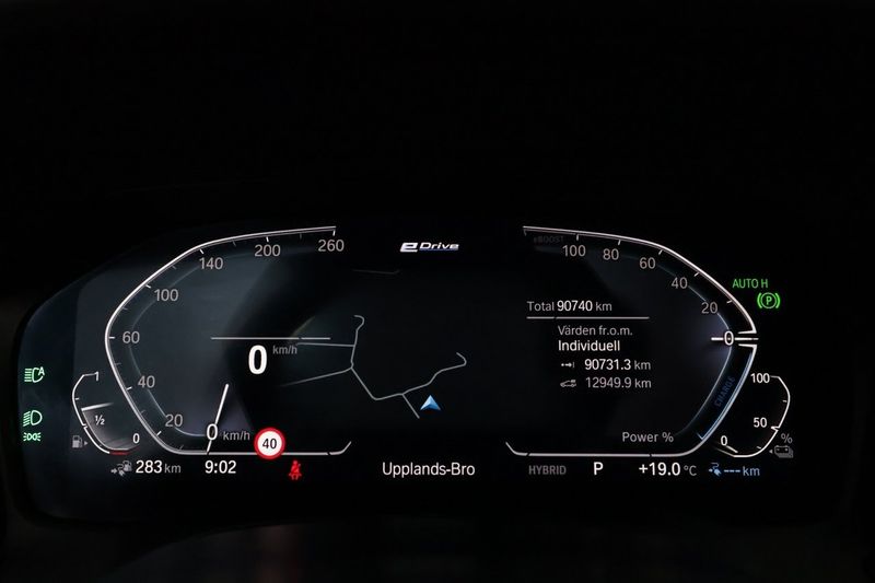 BMW 330 bild 16