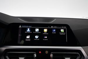 BMW 330 bild 17