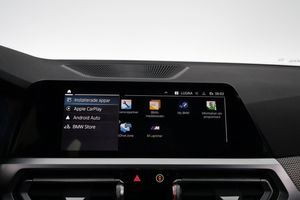 BMW 330 bild 18