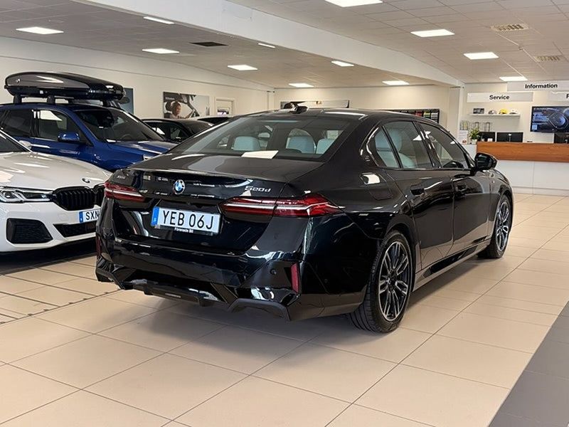 BMW 520 bild 11