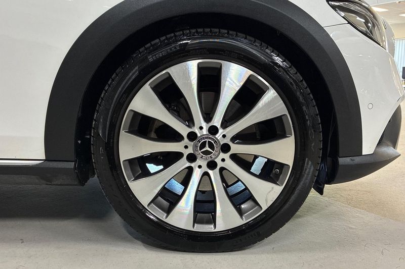 Mercedes E220 bild 11