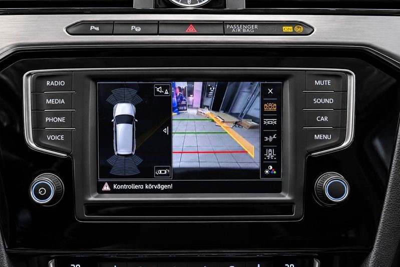 Volkswagen Passat bild 18