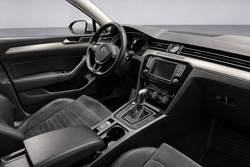 Volkswagen Passat bild 13