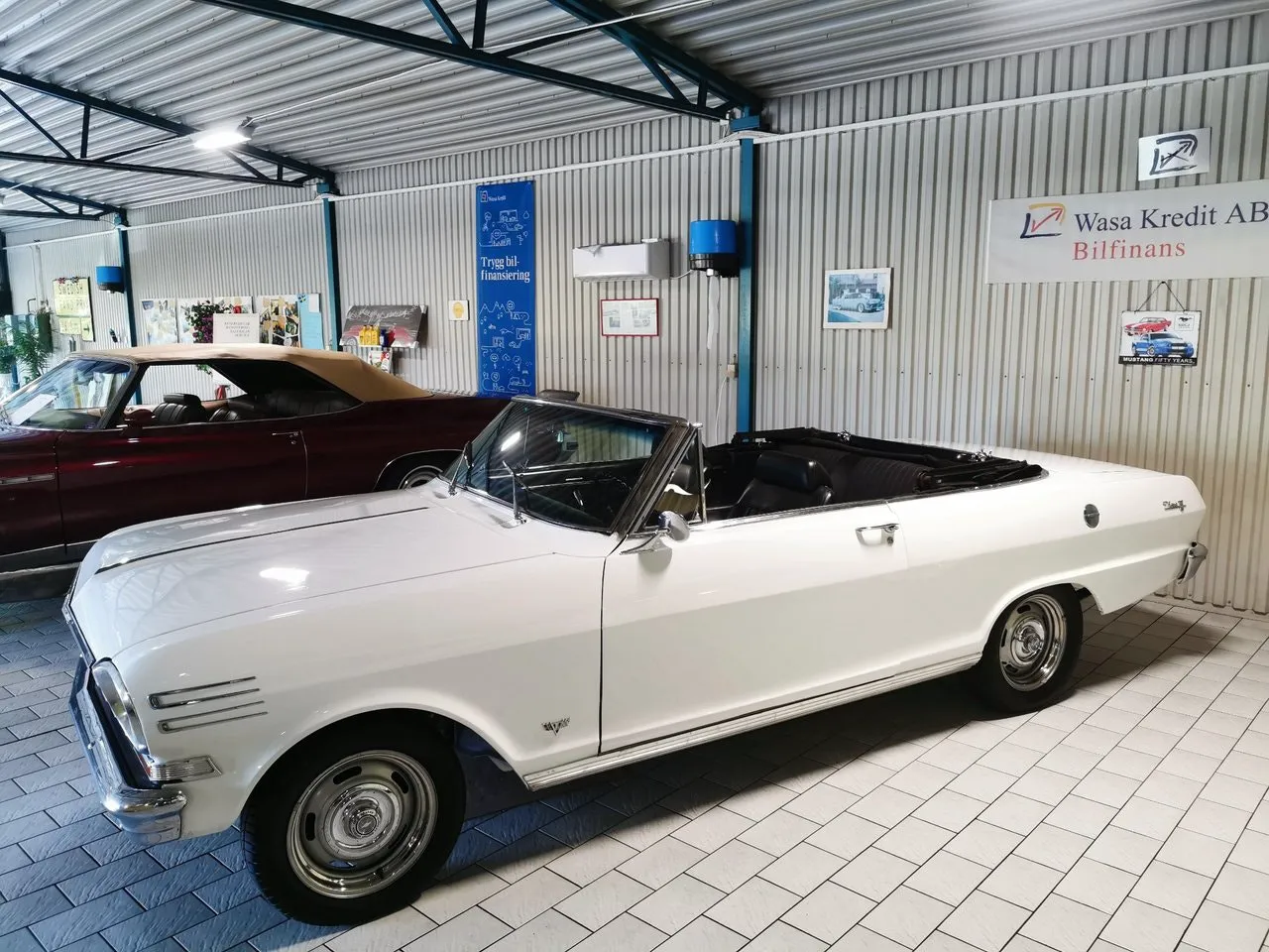 Vehicle image 21