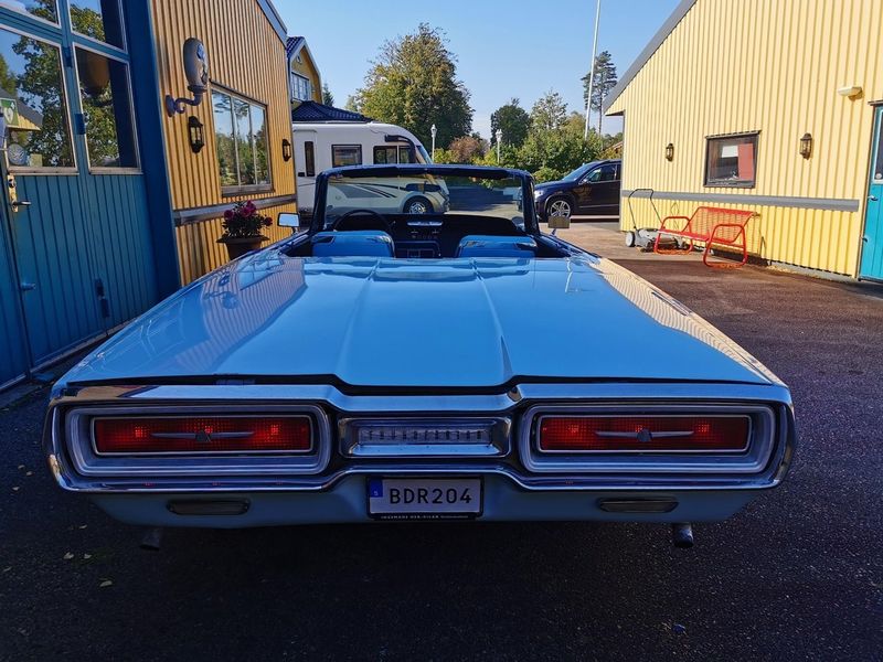 Ford Thunderbird bild 23