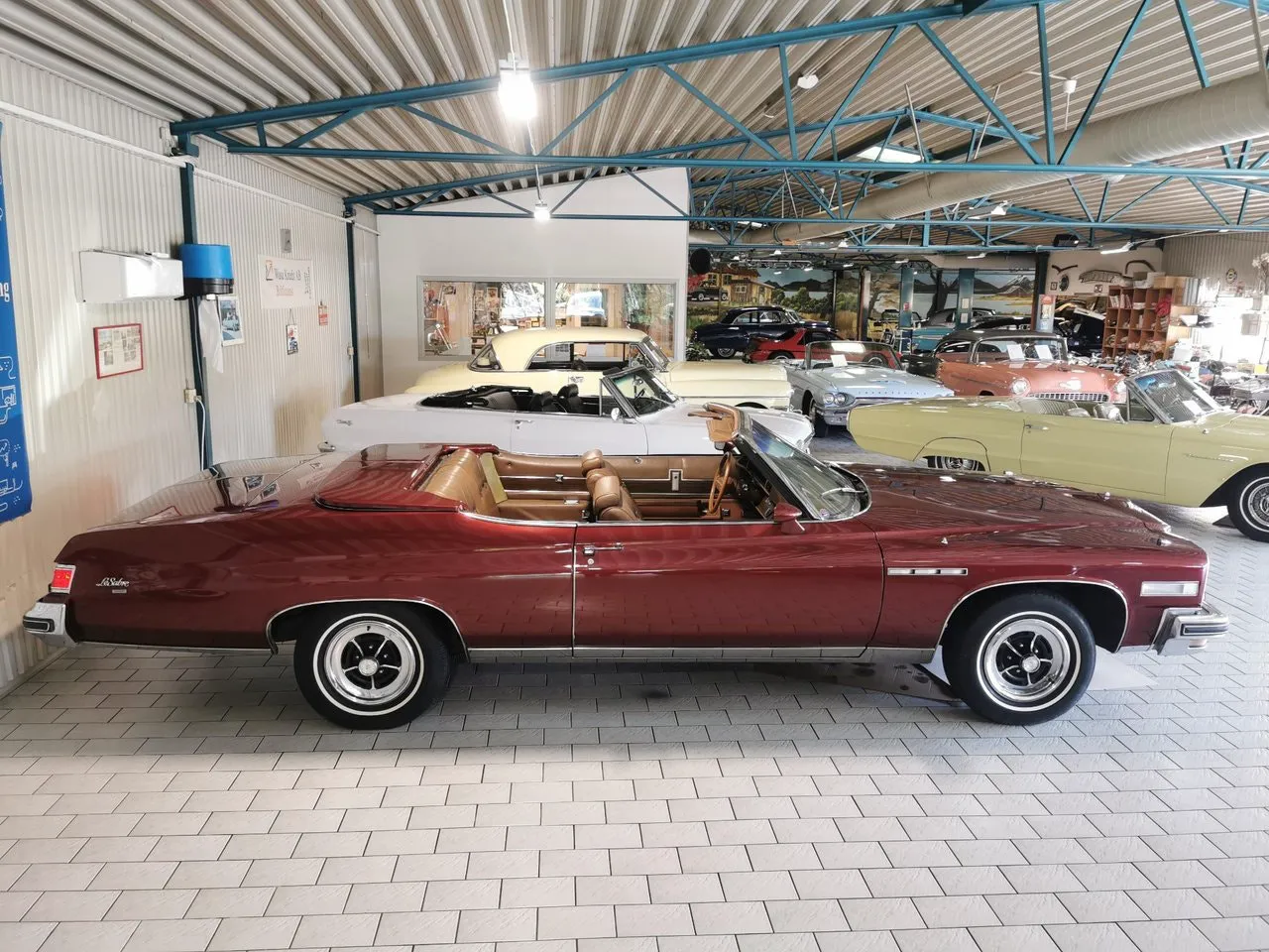 Vehicle image 20