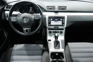 Volkswagen Passat bild 7