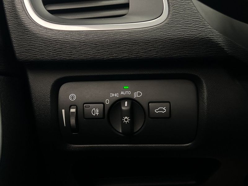 Volvo V40 bild 25
