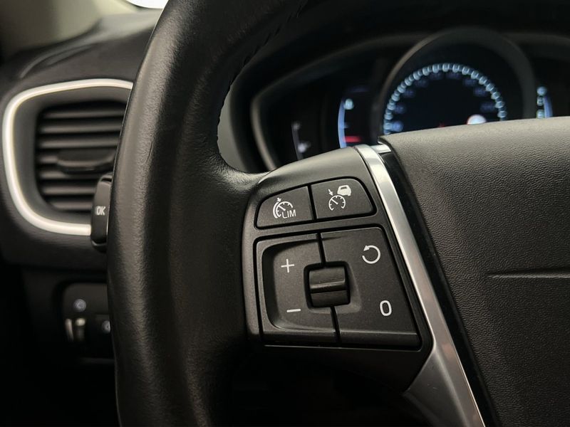 Volvo V40 bild 17