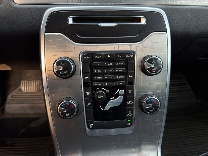 Volvo XC70 bild 18